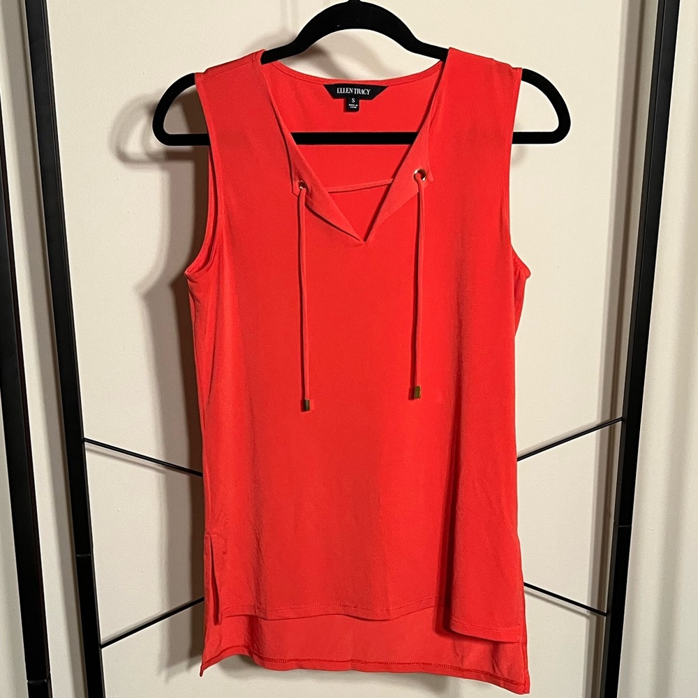 Ellen Tracy bright coral work tank